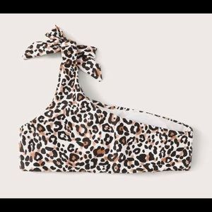 SHEIN bathing suit top